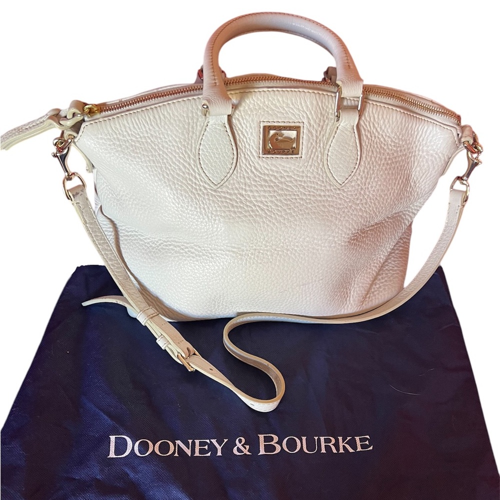 Dooney & Bourke bag